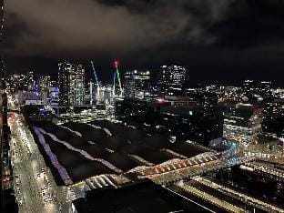 Luxury 2B2B Well Furnished with Spectacular View Apartment in Melbourne