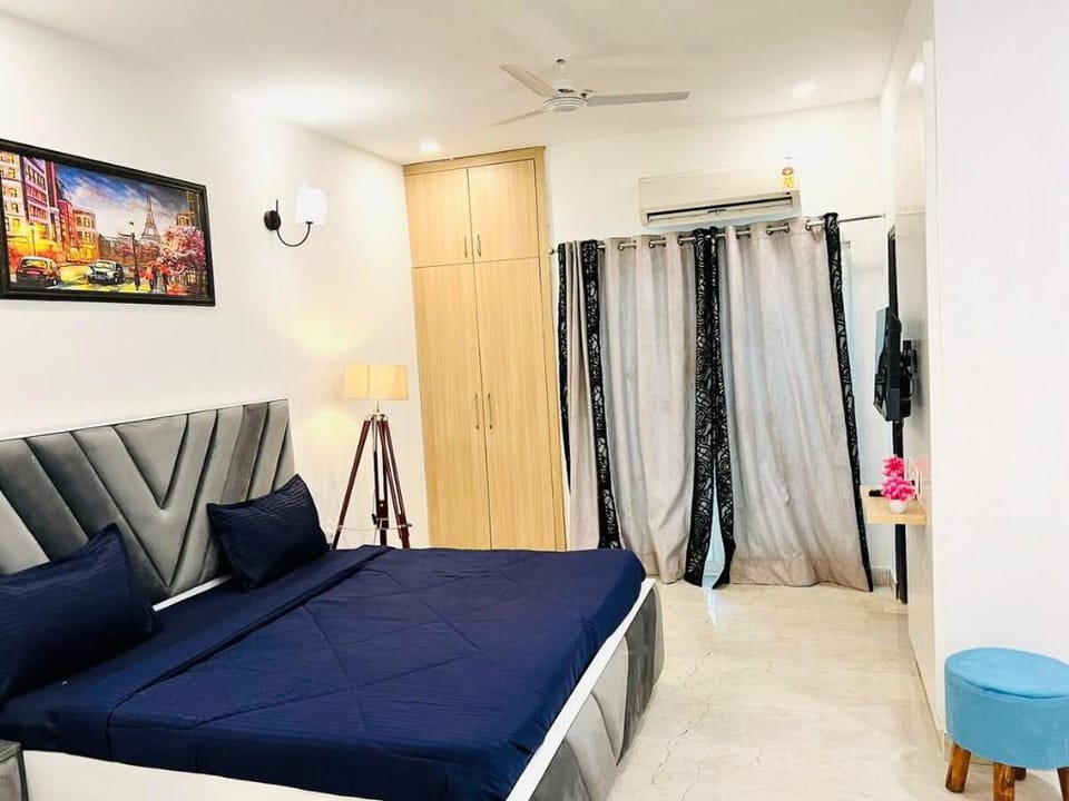 Luxury 2Bedroom Suite BY NOIDA SUITES Vacation rental in Noida