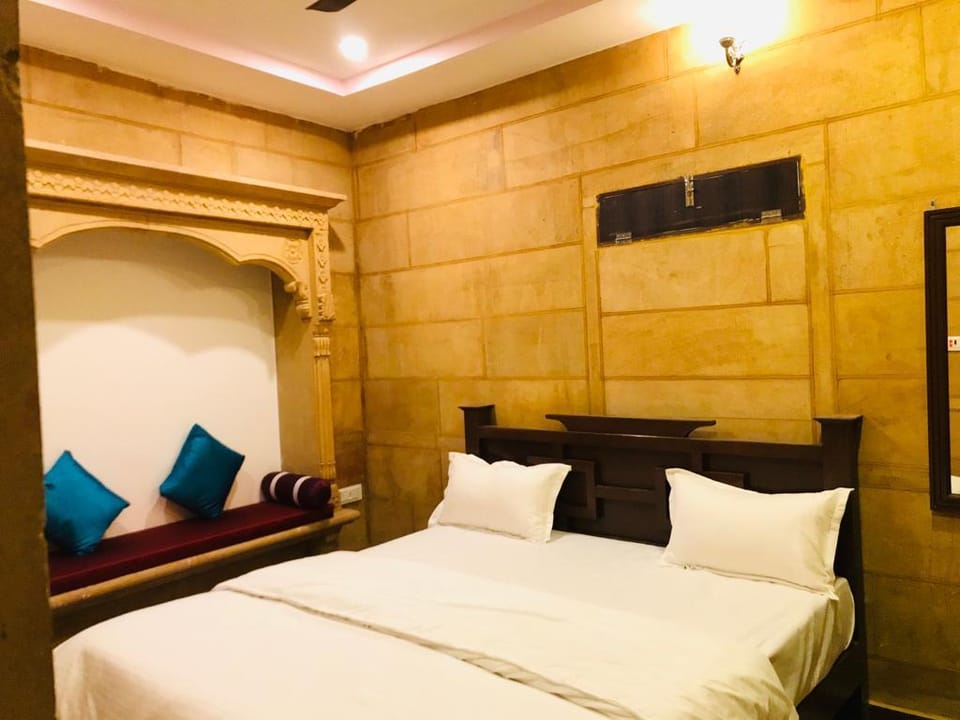HOTEL ADITIYA HAVELI Hotel in Sindh