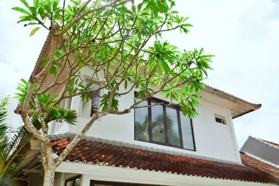 Modern Villa in Seminyak Shopping n Eat Street Villa in Kuta