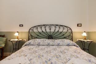 B&B  At home Lettieri Napoli  Vomero  Vacation rental in Naples