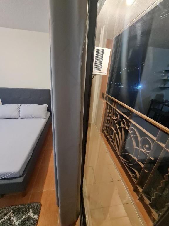 One Oasis Cebu-Fully furnished Studio with balcony Apartment in Lapu-Lapu City
