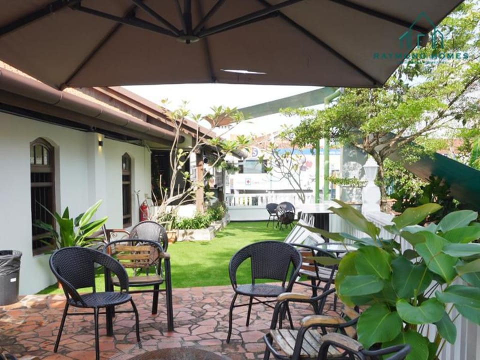 Heritage Guest House by Raymond Homes#1 Vacation rental in George Town