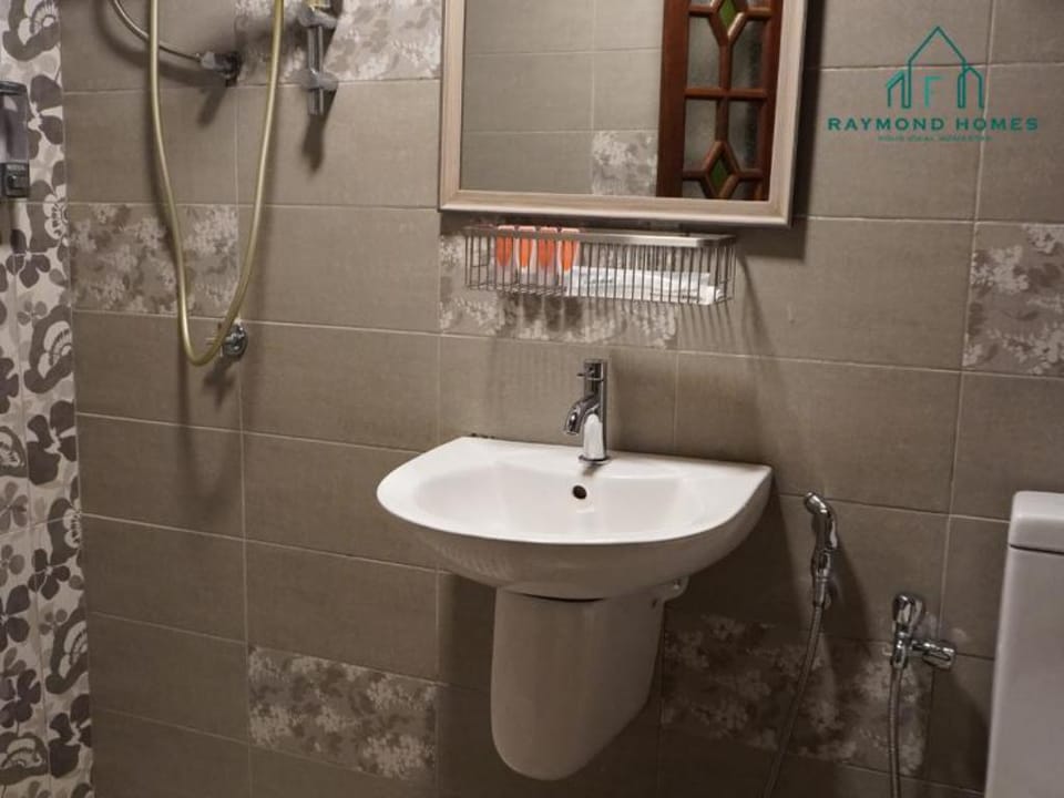 Heritage Guest House by Raymond Homes#3 Vacation rental in George Town
