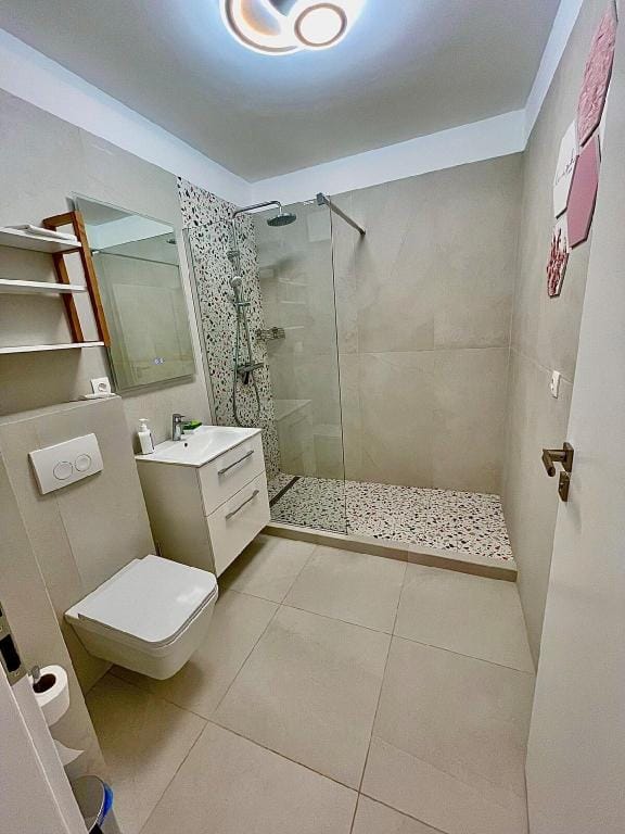 New & Modern Apartment 10min from Thermal Baths Apartment in Hungary