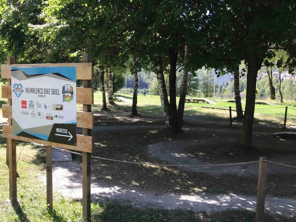 Baita in pietra vicino Funivia Chiesa V -1001Notte Vacation rental in Province of Brescia
