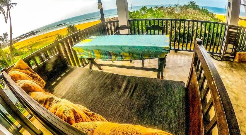 Strandvilla Mit Pool Und Kochin Bei Hikkaduwa Villa in Hikkaduwa