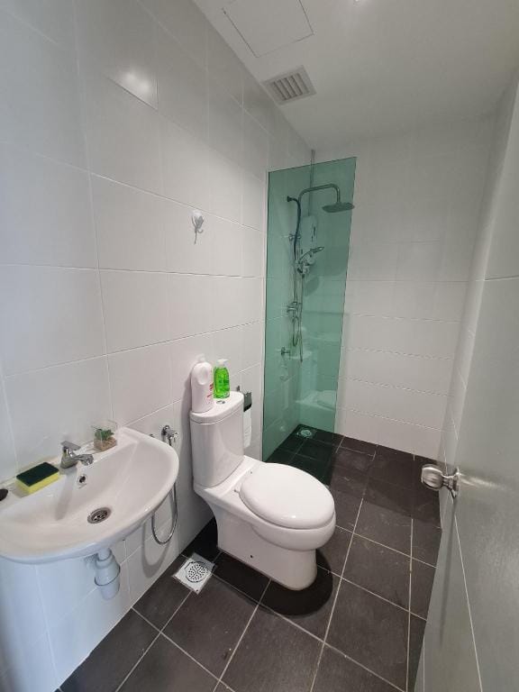 M Suite 3 @ Menjalara, 5 min Desa Park City Apartment in Petaling Jaya