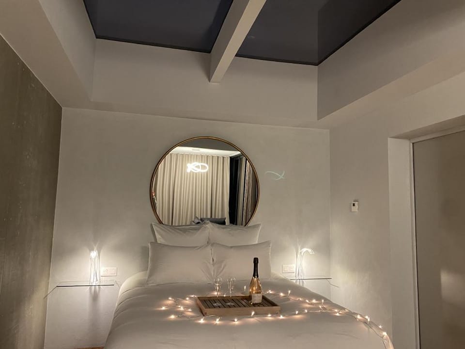 Gîte DeLuxe avec bain nordique & plafond de verre  Vacation rental in Brittany