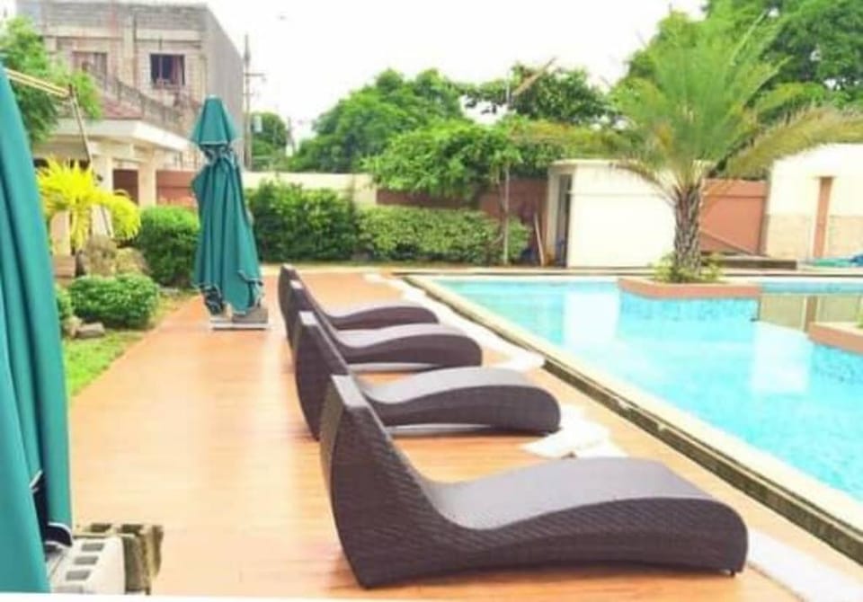 Night Blink Staycation and Rentals Apartment in Antipolo