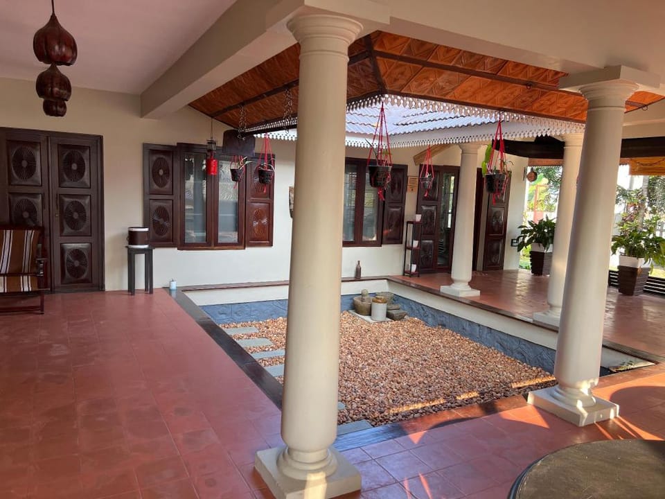 The mango courtyard  Villa in Alappuzha