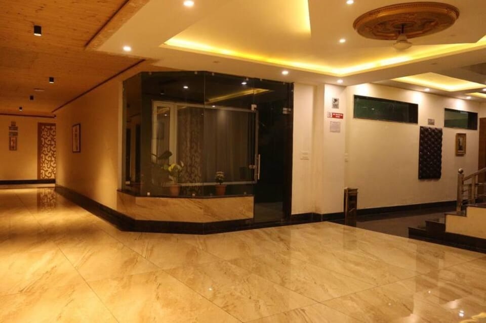 Hotel Jasmine Grand Hotel in Uttarakhand