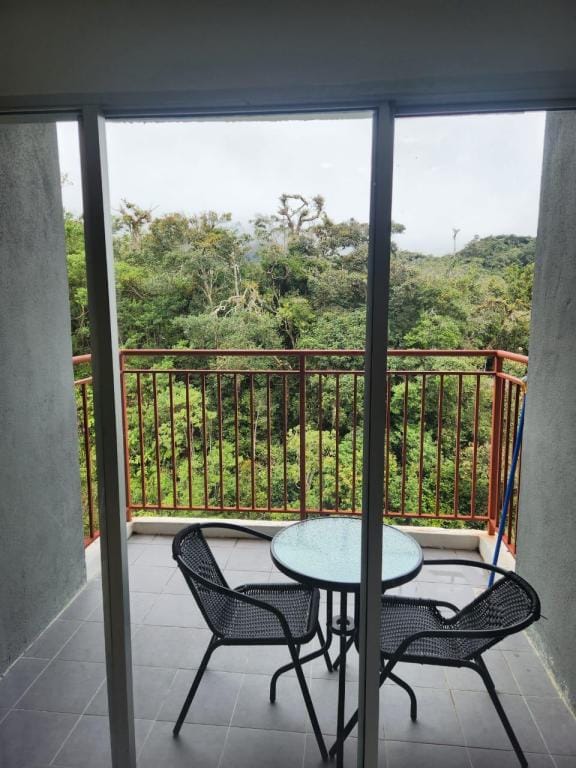 Sweet Home 2 Emerald Avenue (10Pax) 912 (Wifi) Apartment in Brinchang