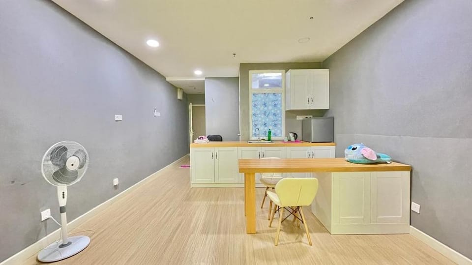 Budget Homestay @ Champs Elysees Kampar, near UTAR Apartment in Perak
