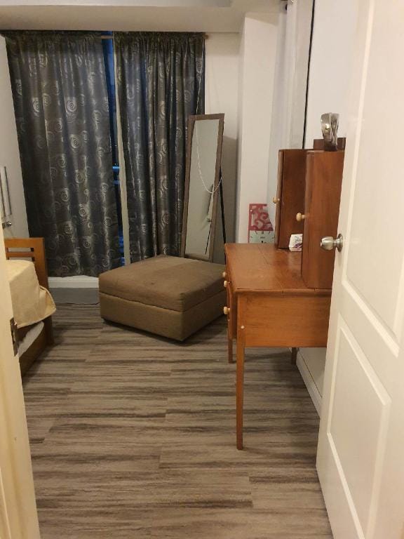 Azure Miami 15pax 3units 2x2BR & 1BR V/Balcony Apartment in Paranaque