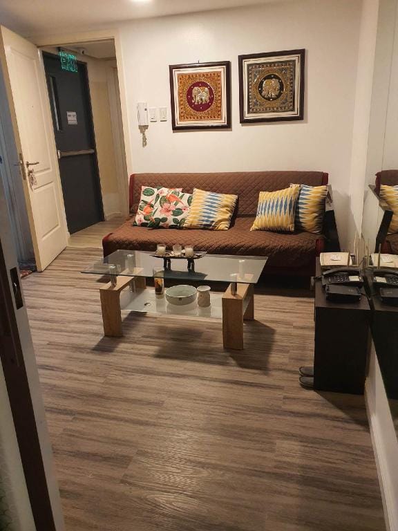 Azure Miami 20pax 3units 3x2BR with View & Balcony Apartment in Paranaque