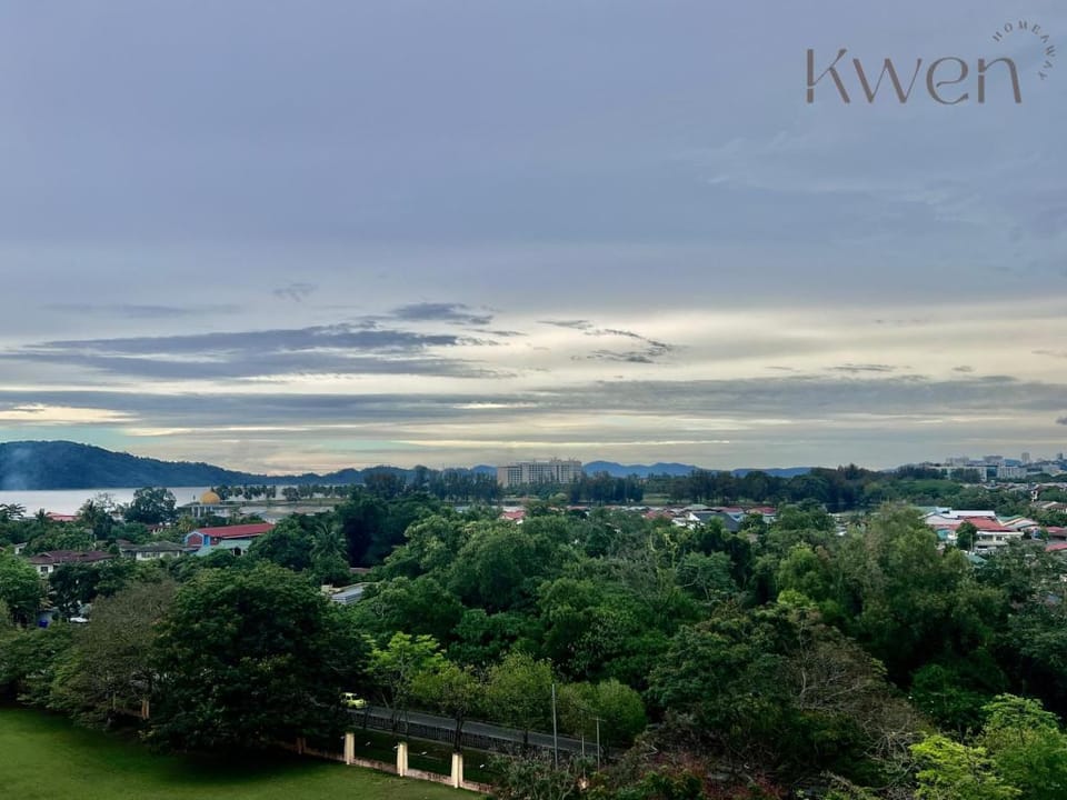 KWEN Suites-Tg Aru Infinity Pool City view Studio Apartment in Kota Kinabalu