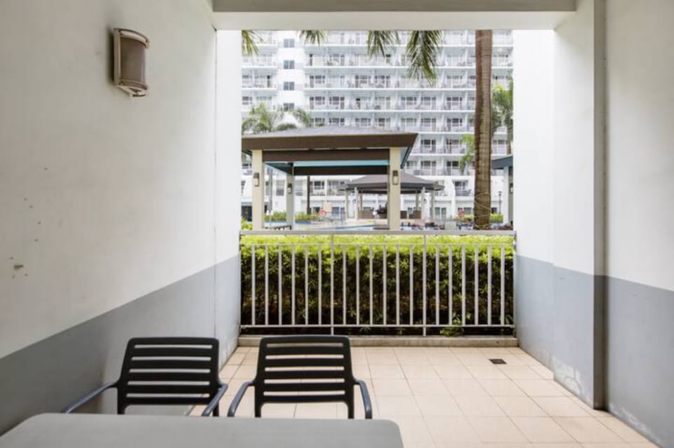 Shell Res. MOA complex, Resort type Accommodation Apartment in Pasay