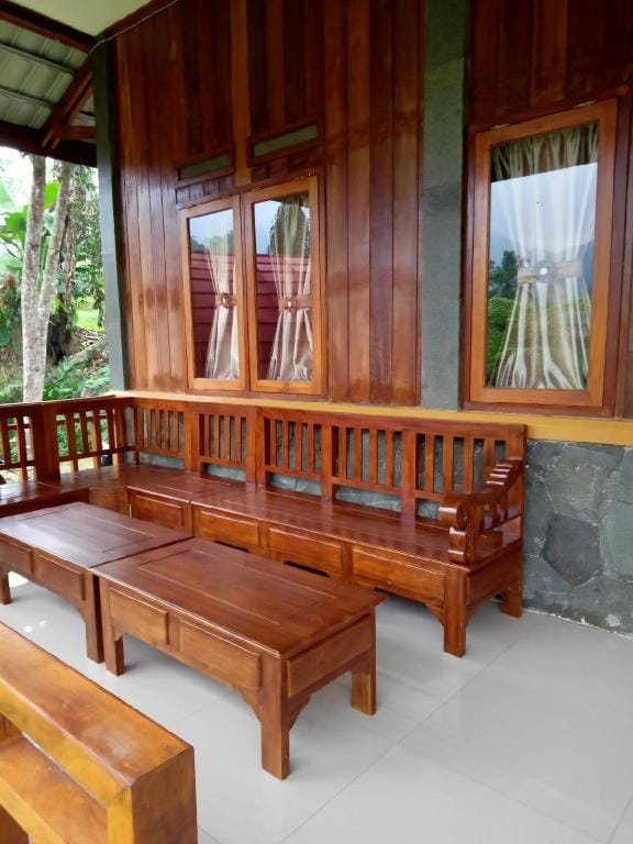 The dinarti Guest house Villa in West Java