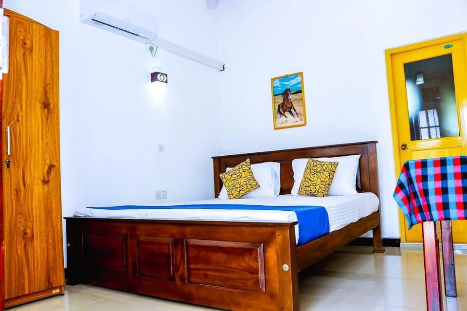 Villa Madeleine  - Adorable 4 bedroom guesthouse Vacation rental in Hikkaduwa