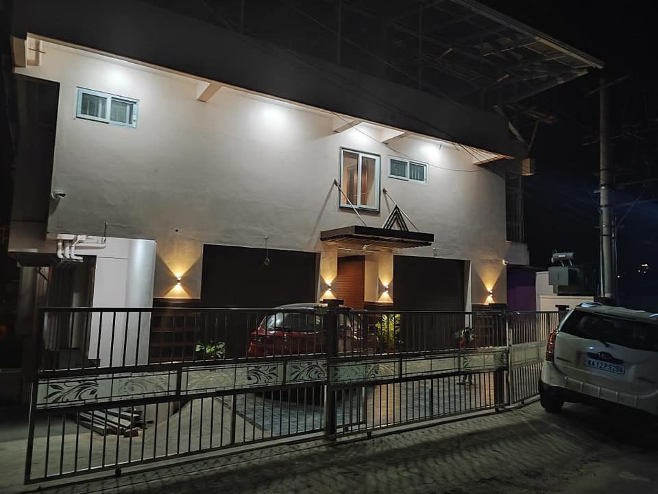 Kamadhenu Residency Home Stay Coorg Madikeri Apartment in Madikeri