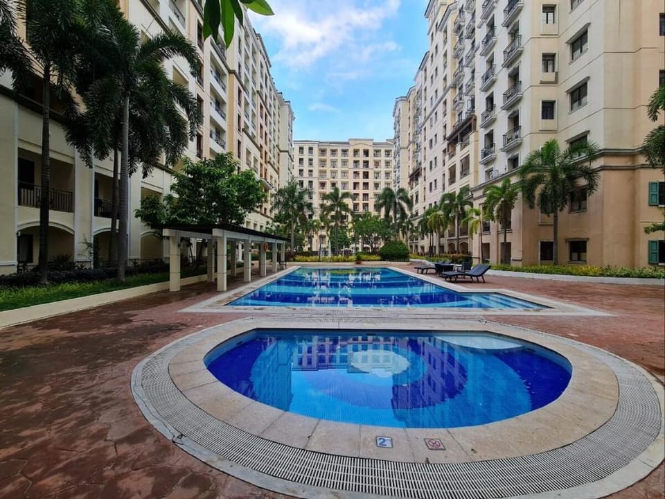 Manila Airport Newport Pinecrest Apartment in Pasay