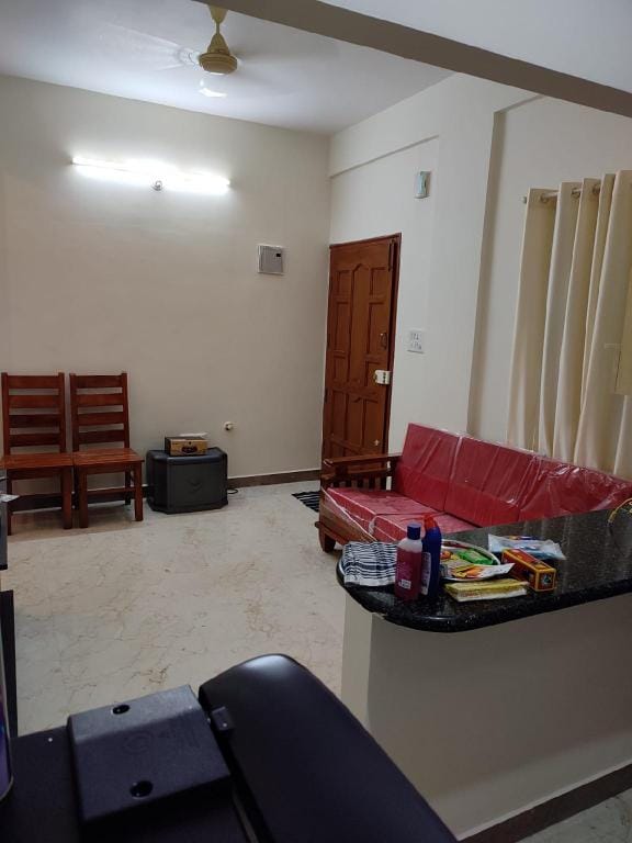 Classy 1BHK with Kitchen,LPG -Batarahalli KR Puram Vacation rental in Bengaluru