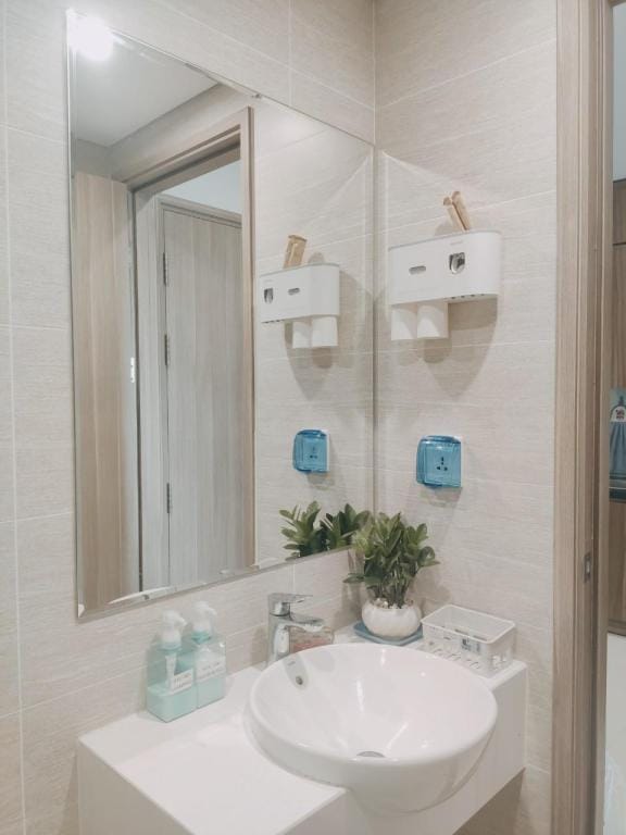 Căn Hộ 2 Bedroom 2 wc Tòa S101 Vinhomes Ocean Park Apartment in Laos