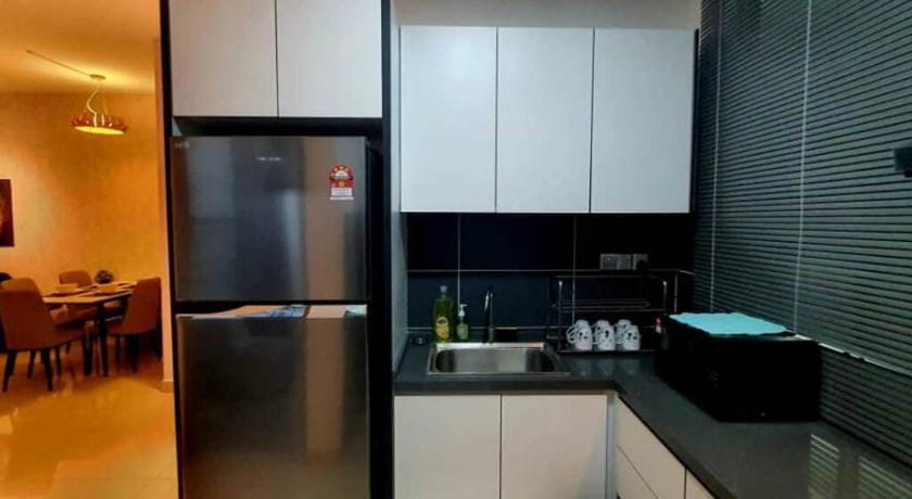 Spacious Home w/ 2 BR 2 BA @ SKS Habitat Larkin JB Apartment in Johor Bahru
