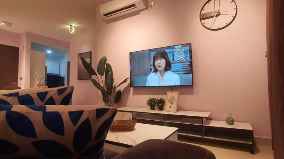 Spacious Home w/ 2 BR 2 BA @ SKS Habitat Larkin JB Apartment in Johor Bahru