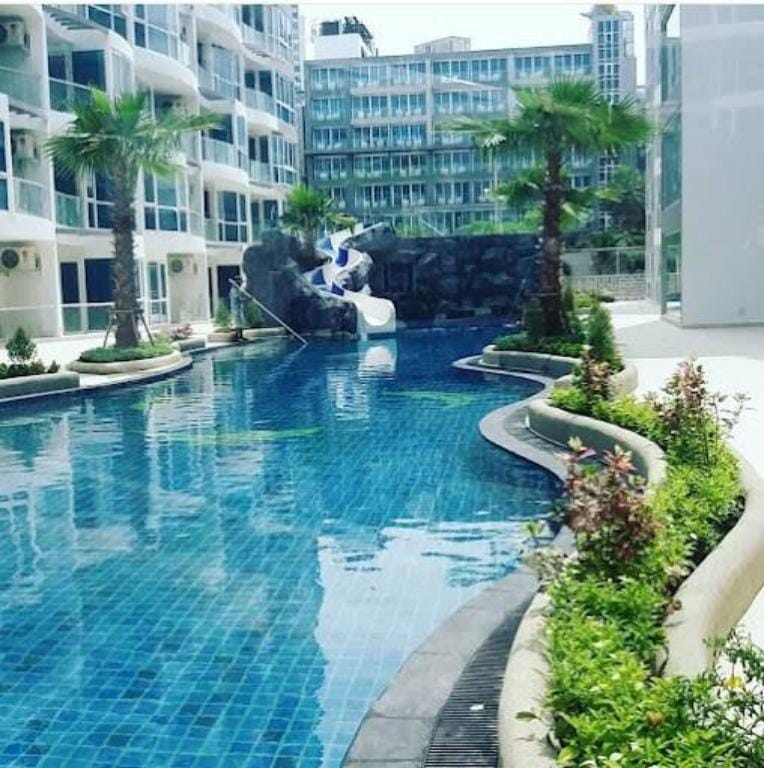 Grand Avenue 2 Bed 2 Bath Luxury Apartment Apartment in Pattaya City
