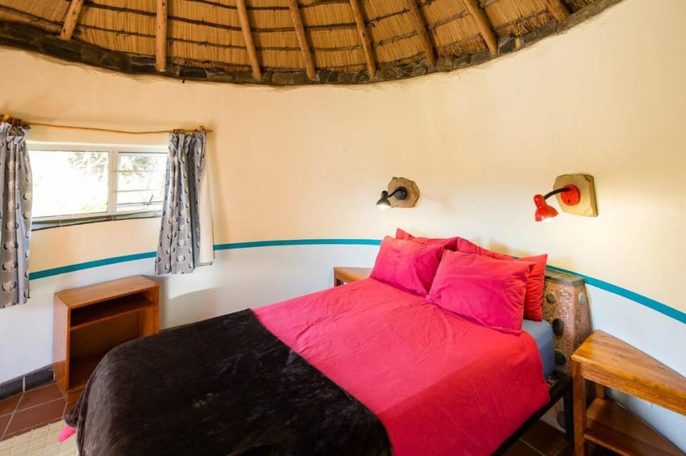 Traditional Thatched Rondavel2 @Coffee Shack Vacation rental in Eastern Cape