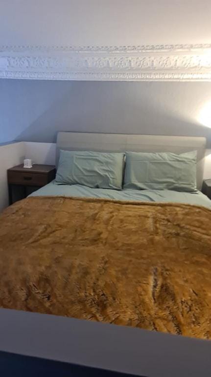 Delux Loft in Central Location - NO HIDDEN FEES Apartment in Hove