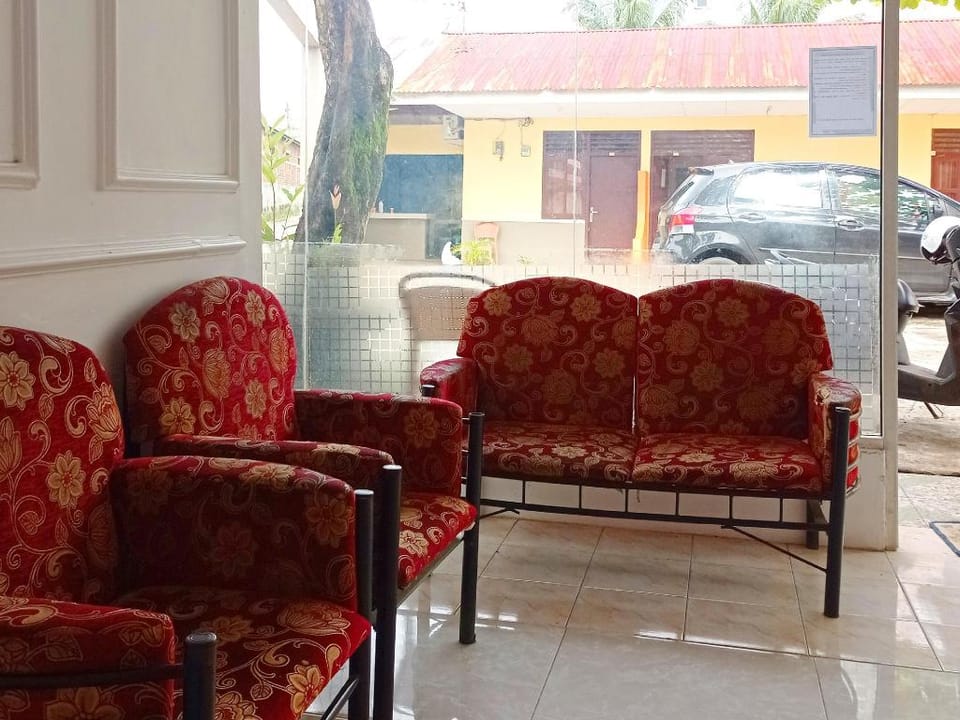 Reddoorz @ Kanaka Guest House Bengkulu Hotel in Indonesia