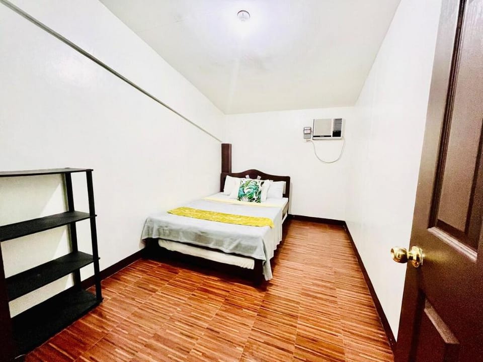 Amancio's Balai Spacious Room w/Shared Bathroom Vacation rental in Puerto Princesa