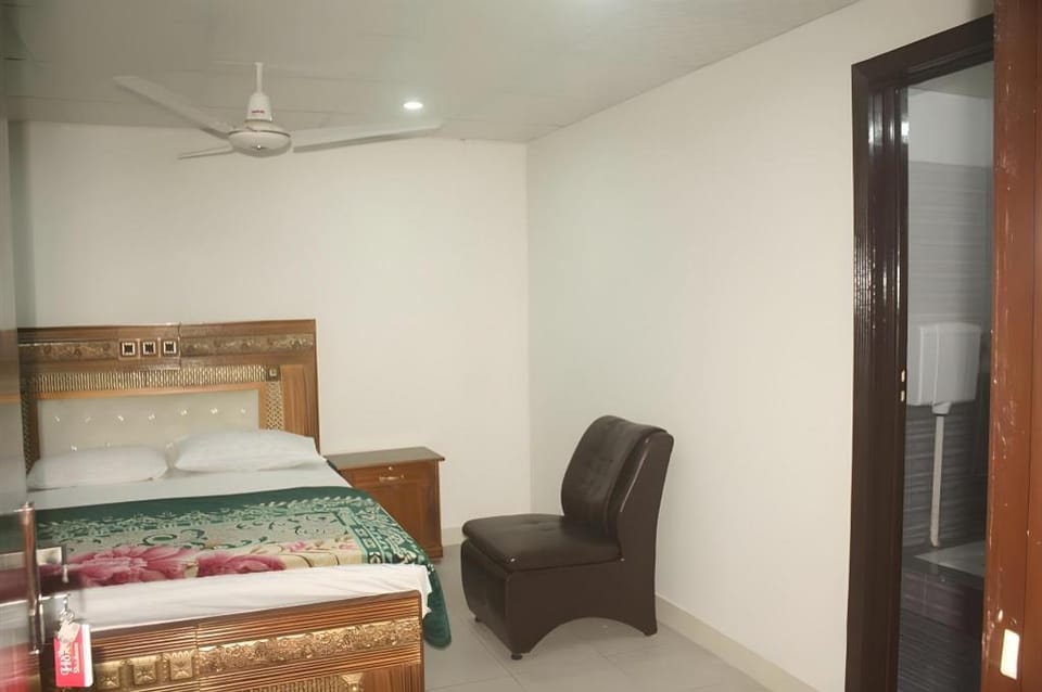 Hotel Shadman Hotel in Lahore