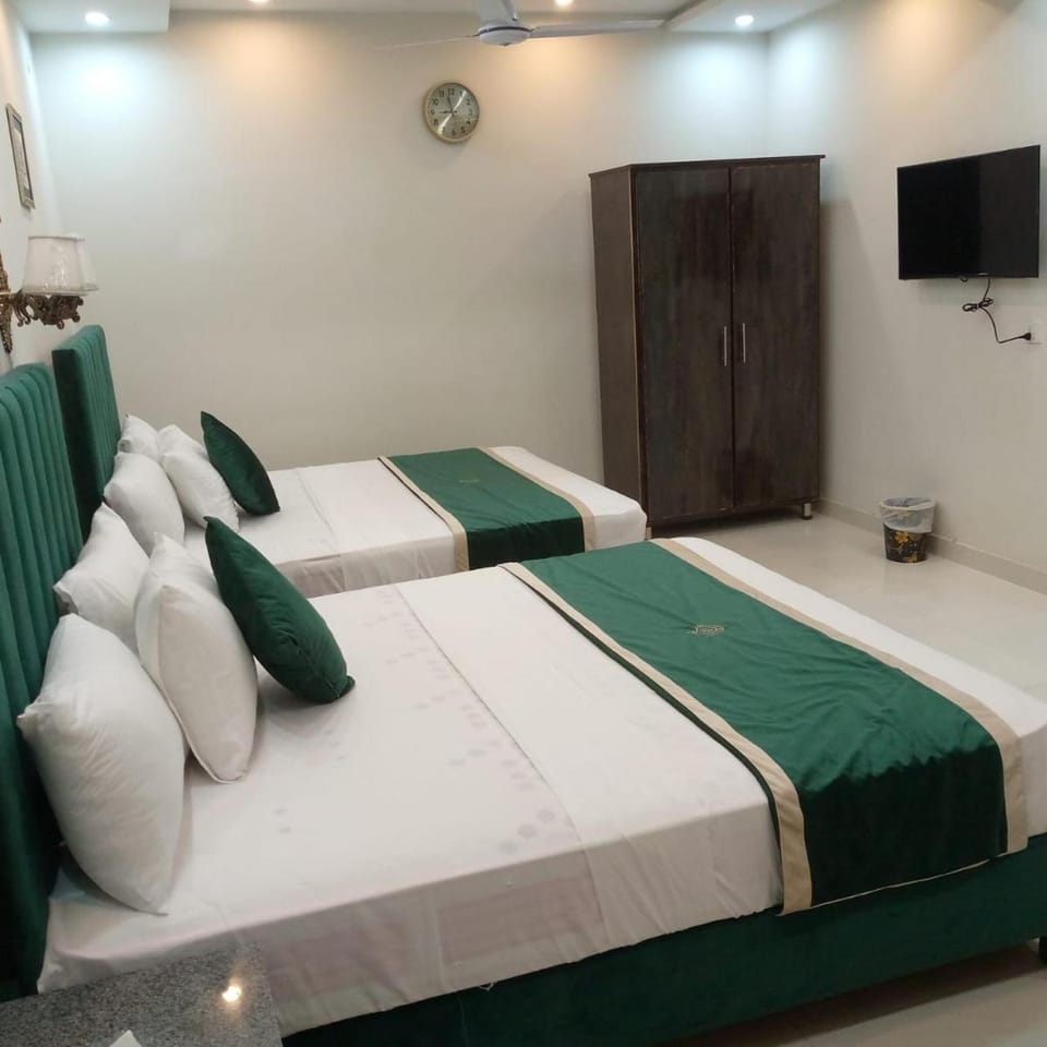 Golden One Hotel Hotel in Lahore