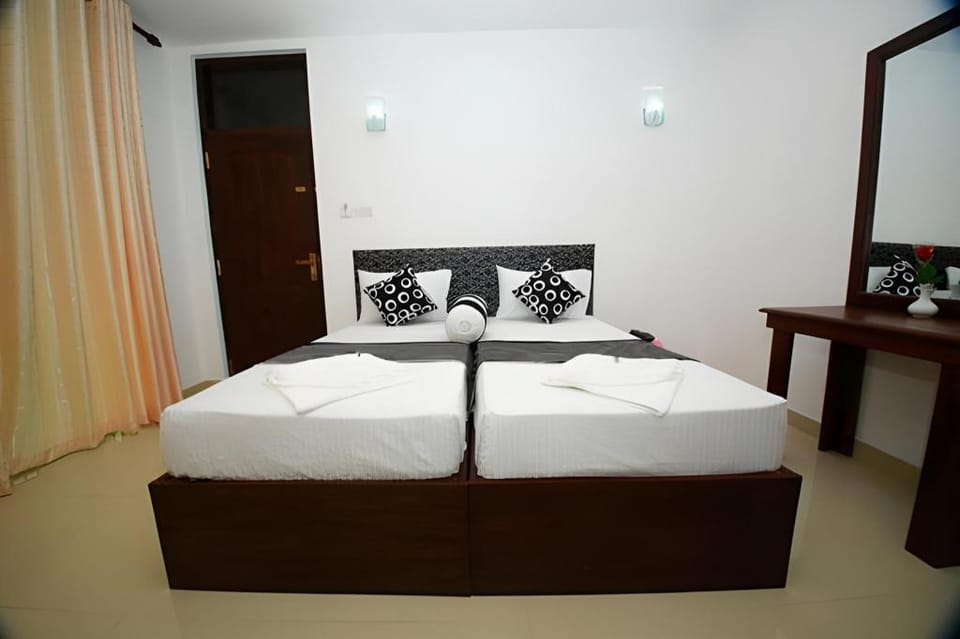 Hotel Sanri Villa Katunayake Hotel in Western Province