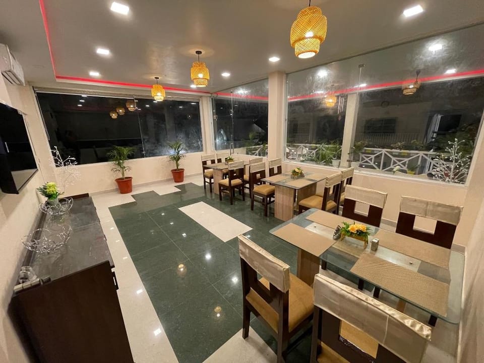 JALDAPARA FOREST TOURIST LODGE (JFTL) Hotel in West Bengal