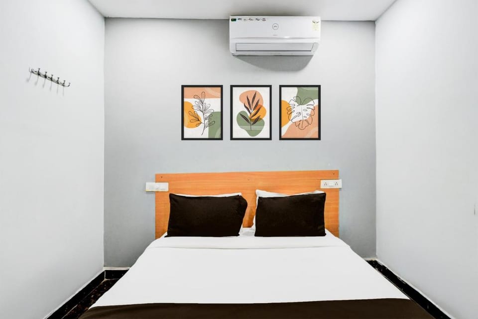 Super Hotel O Malkajgiri Hotel in Secunderabad