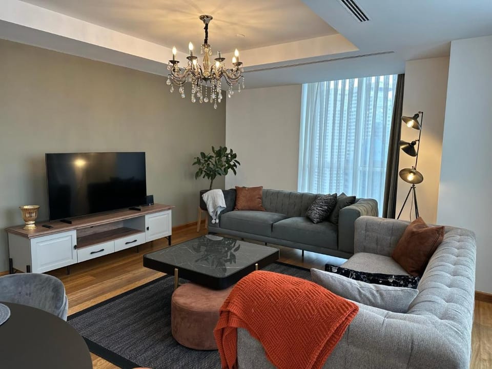 Luxury Modern 3BR Apartment in Residence Maslak Apartment in Istanbul