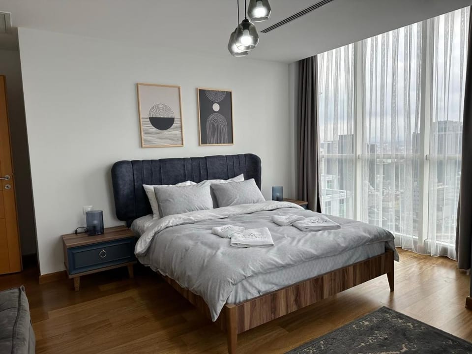 Luxury Modern 3BR Apartment in Residence Maslak Apartment in Istanbul