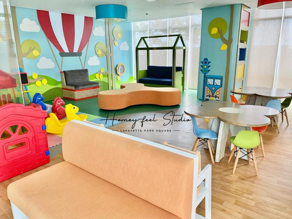 Homey-feel Studio Unit @ Lafayette Park Square Apartment in Iloilo City