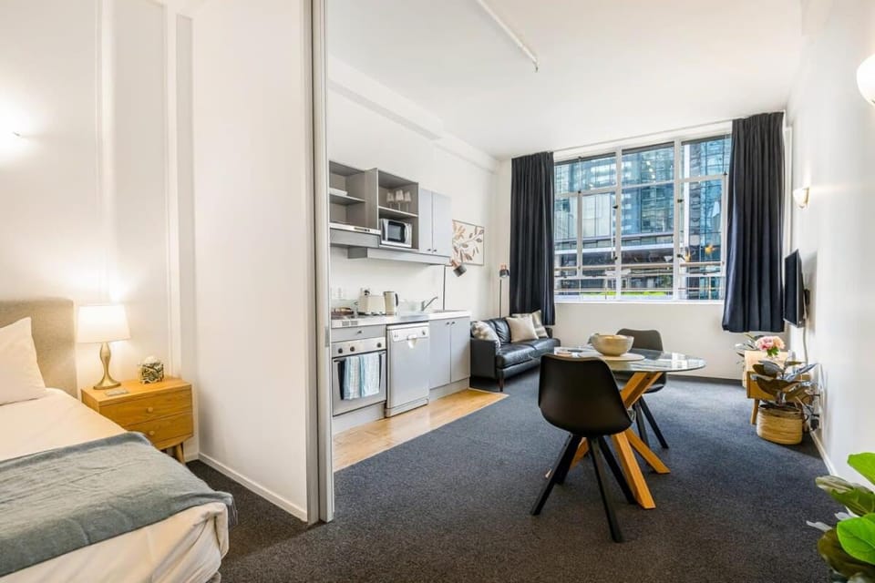 Open-plan living in the heart of CBD Zodiak Stays Apartment in Auckland
