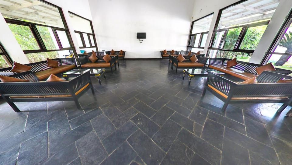 Gir Vanvaso Resort Hotel in Gujarat
