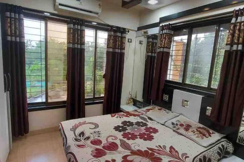 Vista Manor - 3 BHK with pool-1.5 hrs from Mumbai Villa in Maharashtra