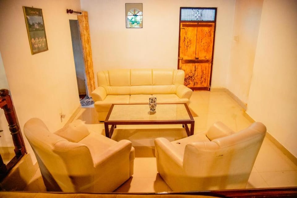 Healand Holiday Bungalow and Restaurant Bed and Breakfast in Southern Province