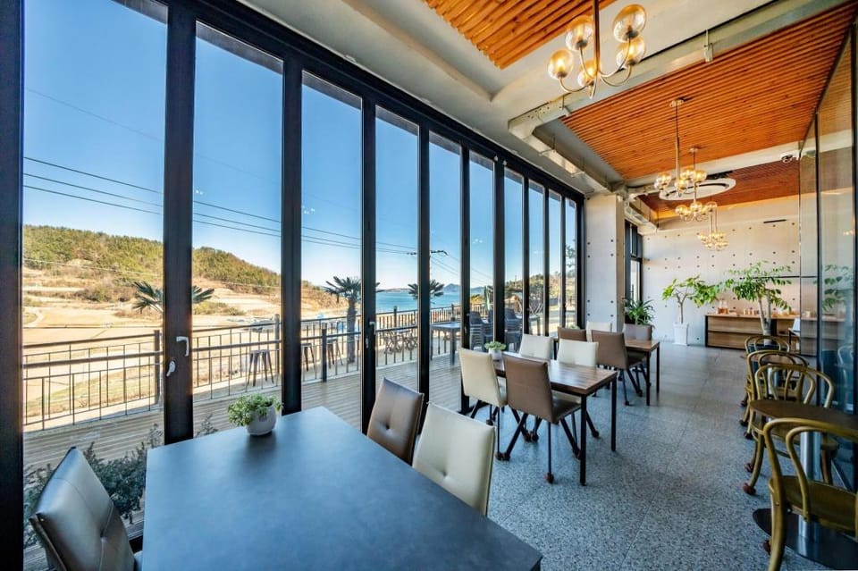 Yeosu Secretgarden Pension Bed and Breakfast in South Korea