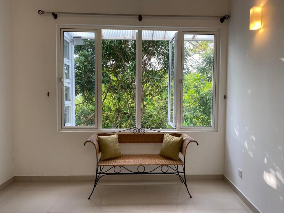 Exclusive Pearl Villa - Sakura Villa in Western Province