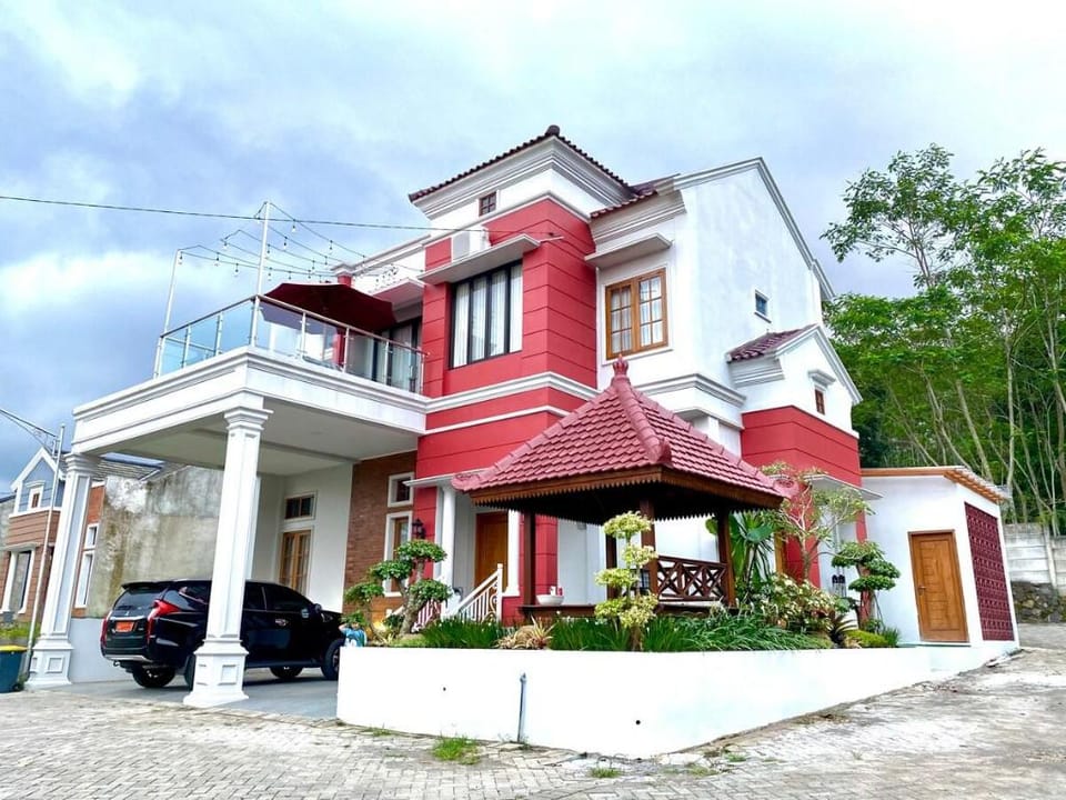Sapphire Village SYARIAH Guesthouse Villa in Indonesia